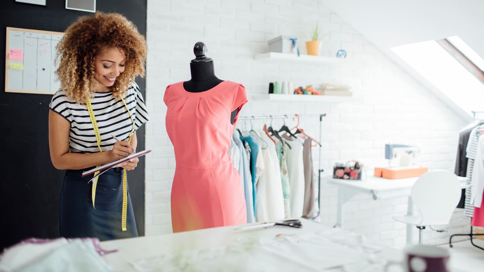Fashion Designing Vs. Textile Design: Which is a better career option?